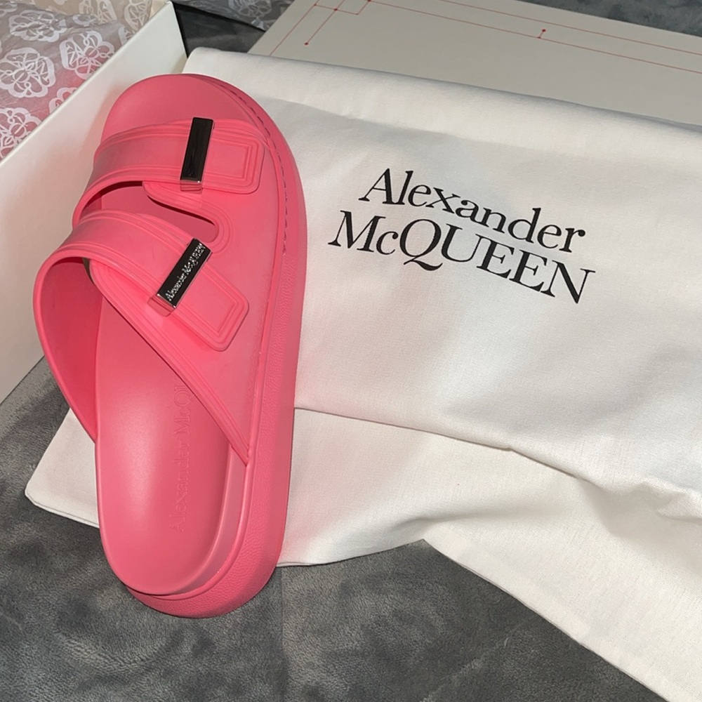 Brand New Alexander McQueen coral/silver Sandal birke rubber size 40 1/2 - Picture 8 of 9